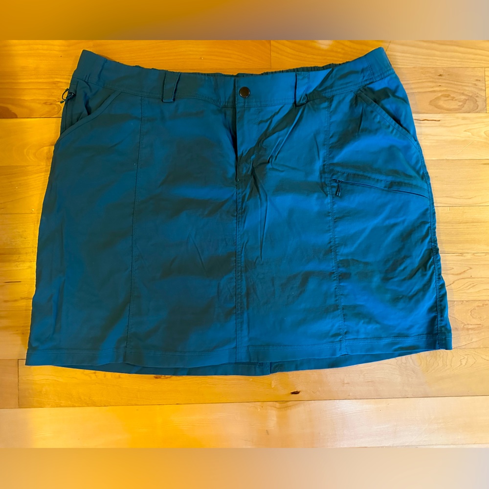 Duluth Trading Skort/Skirt with rash guard